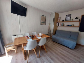 Appartement moderne, au pied des pistes, quartier calme, avec balcon et parking - FR-1-516-210